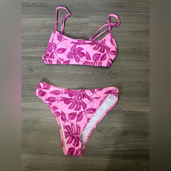 Shein Floral Bikini - Picture 1 of 2